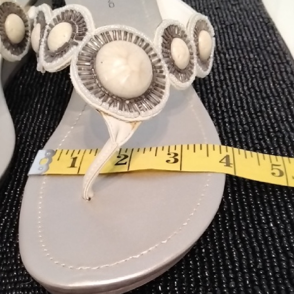 Bandolino Women's Cream Embellished Sandals - Picture 8 of 10